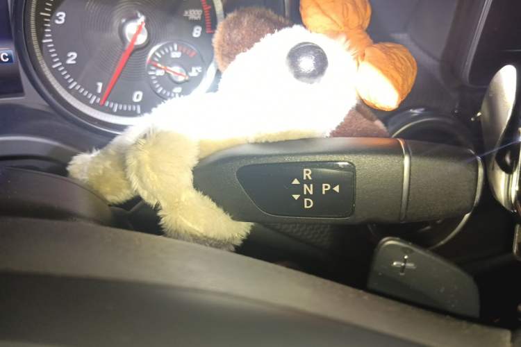 Used Mercedes-Benz GLA 2018 GLA 220 4MATIC Sport Edition Gear Lever