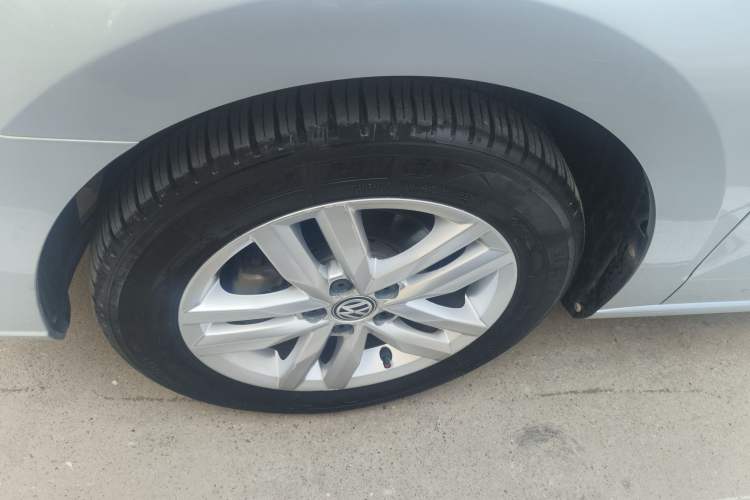 Used Volkswagen Jetta 2019 Dream Edition 1.5L Automatic Fashionable Version
