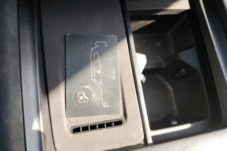 Used Deepal G318 2024 Four-Wheel-Drive Air Suspension Model
