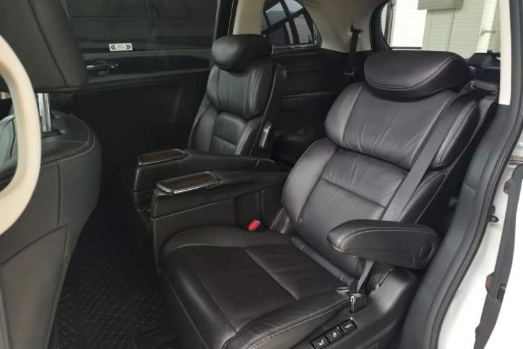 Used Honda Elysion 2016 2.4L Supreme Edition