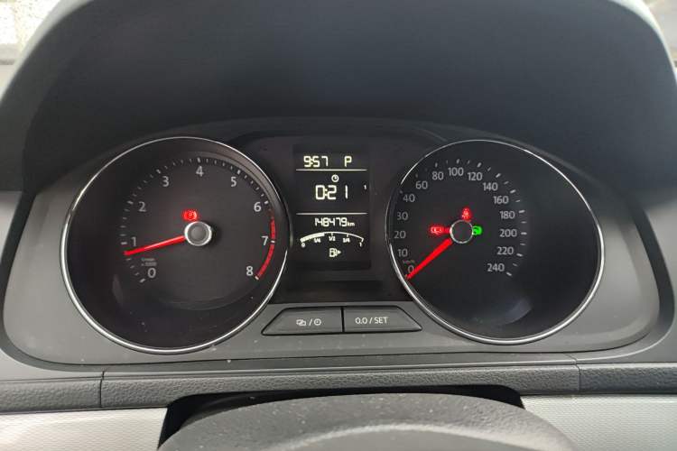 Used Volkswagen Gran Lavida 2017 230TSI DSG Comfort Edition Instrument Cluster