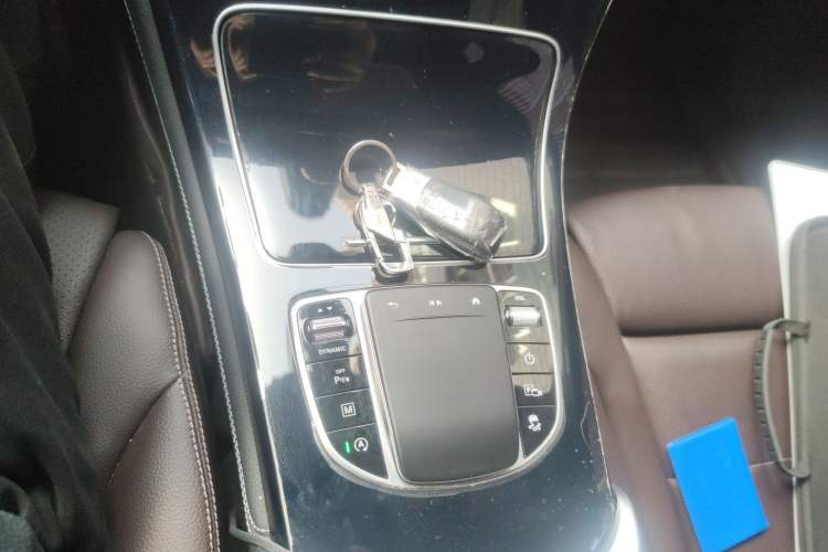 Used Mercedes-Benz GLC 2020 GLC 260 L 4MATIC Dynamic Model
