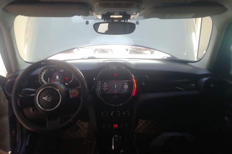 Used MINI 2022 1.5T COOPER Classic Edition Five-Door Version
