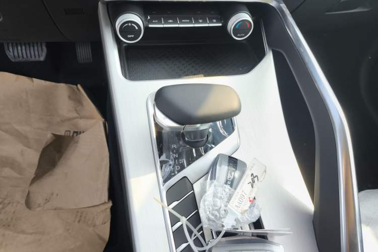 Used Geely Auto Coolray 2024 1.5T DCT Longteng Edition
