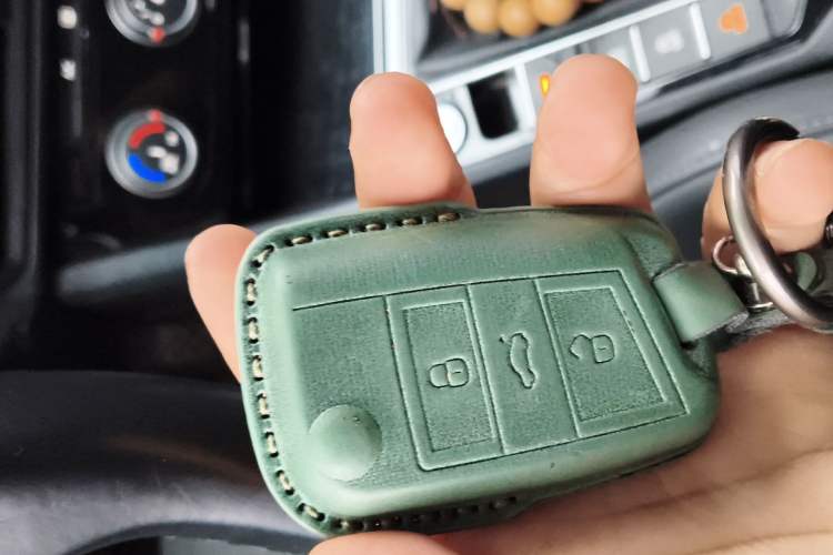 Used Volkswagen Sagitar 2021 280TSI DSG Excellence Edition Vehicle Key