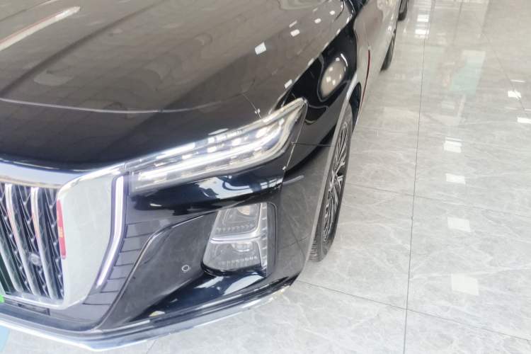 Used Hongqi H5 2025 2.0T Automatic Flag Edition – 500 000 Units Commemorative Version