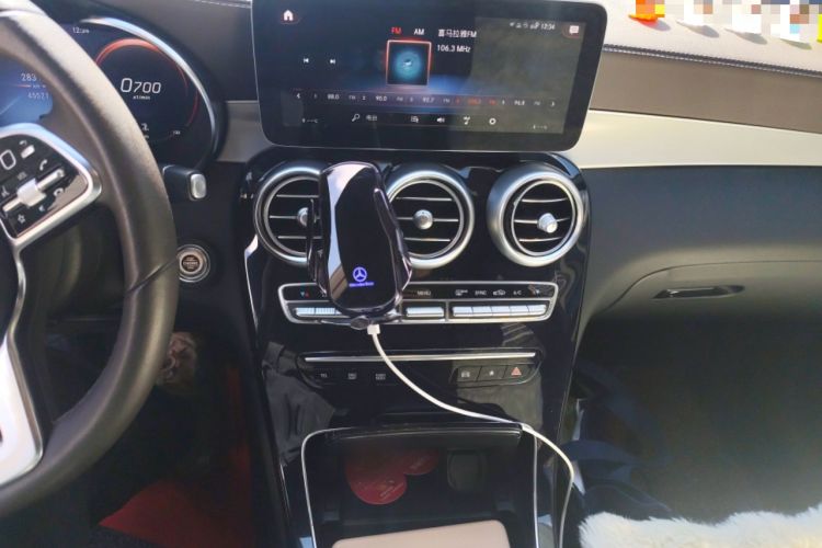 Used Mercedes-Benz GLC 2021 GLC 260 L 4MATIC Dynamic Edition Audio And AC Panel