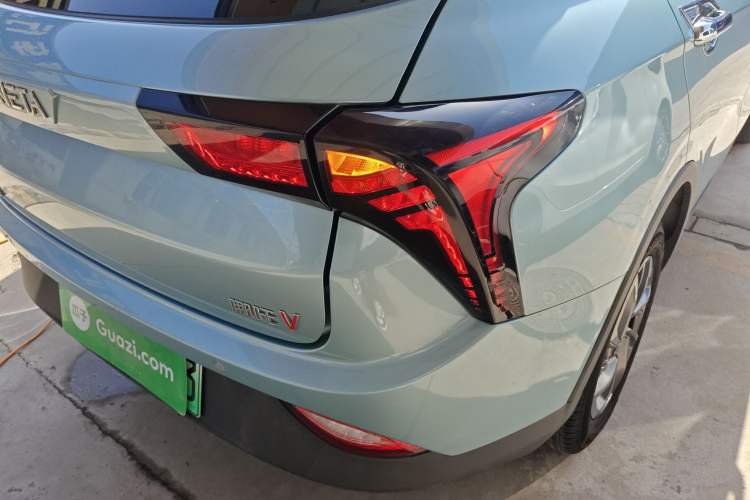 Used NETA V 2021 Standard Range Entertainment Version – Upgraded Model Right Rear Taillight