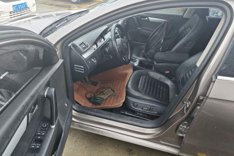 Used Volkswagen Magotan 2015 1.8TSI Advanced Model Driver Seat