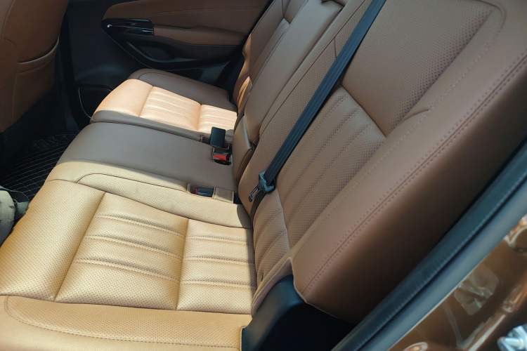 Used CHANGAN CS95 2017 2.0T Two-Wheel Drive Zhitu Edition