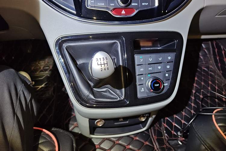 Used JAC Refine M4 2018 1.5T Manual Hybrid Luxury Version