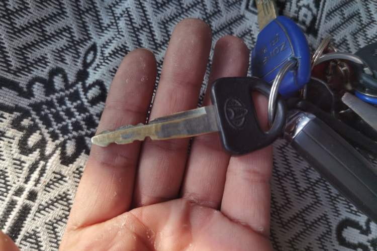 Used CHANGAN KUAYUE V3 2017 1.2L Box-Type Truck DK12-10