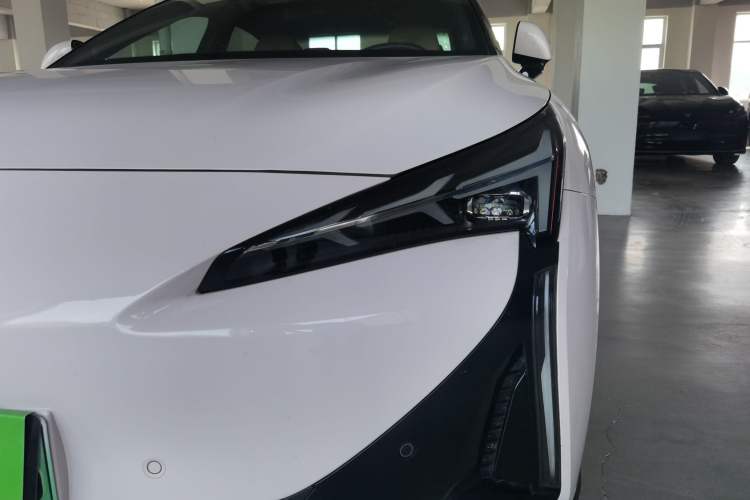 Used ARCFOX Alpha S5 2024 708MAX 200kW Left Front Headlight