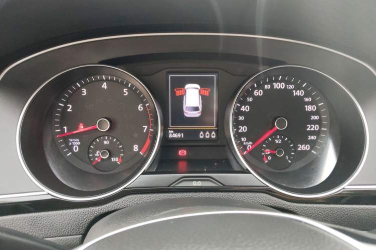 Used Volkswagen Variant 2017 380TSI Two-Wheel Drive Comfort Edition
