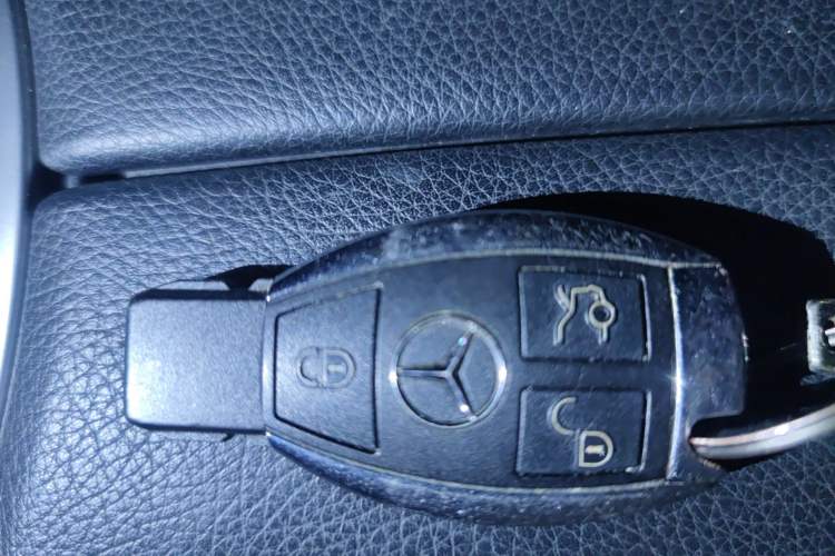 Used Mercedes-Benz GLC 2017 GLC 260 4MATIC Luxury Model
