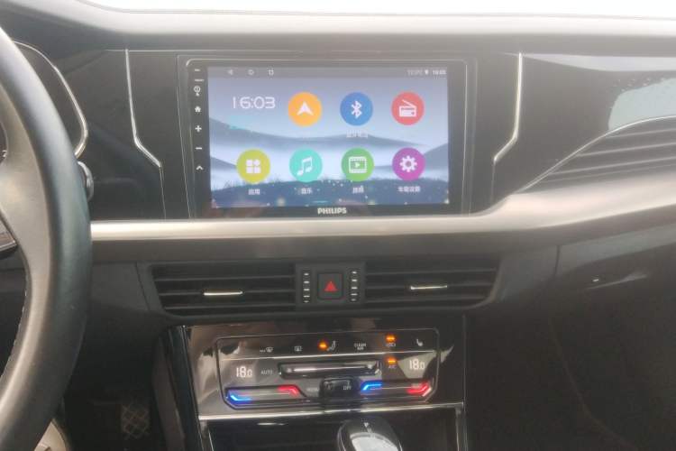 Used Volkswagen Passat 2020 330TSI Elite Edition China VI Audio And AC Panel