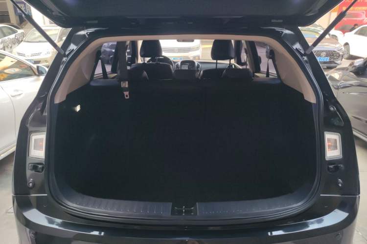 Used Baojun 560 2015 1.8L manual luxury version