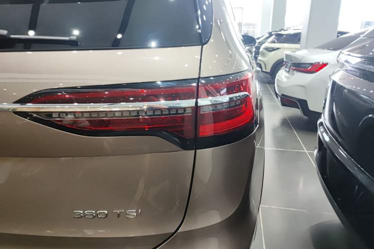 Used Volkswagen Viloran 2022 380TSI Prestige Edition