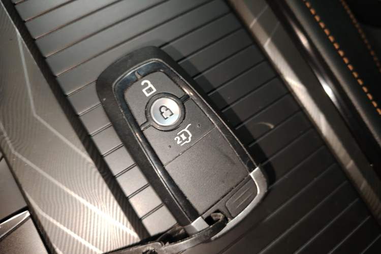 Used Ford Explorer 2024 2.3T EcoBoost Kunlun Peak Edition 7-Seater