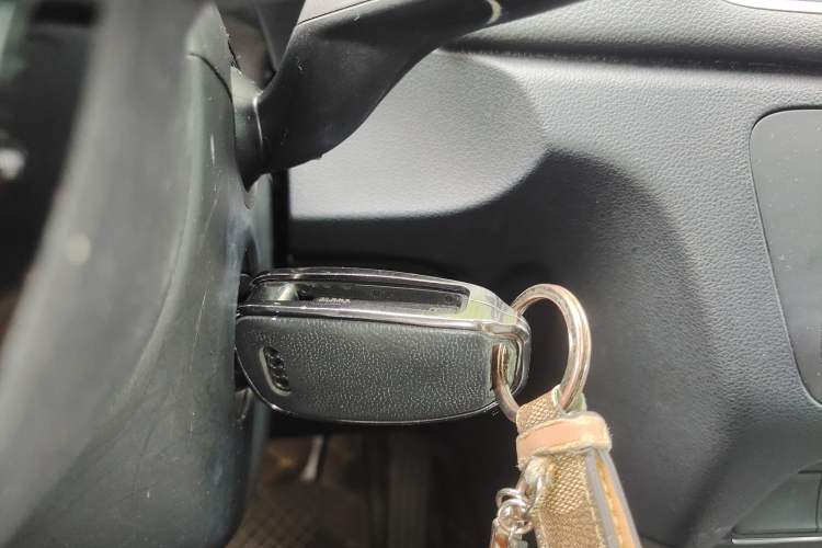 Used Audi Q3 2018 30th Anniversary Edition 30 TFSI Fashion Model Vehicle Key