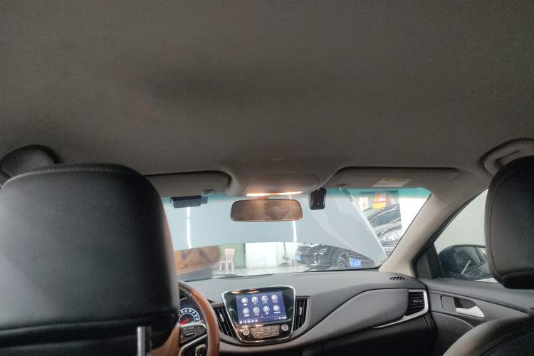 Used Chevrolet Monza 2020 Light Hybrid Redline 320T Dual-Clutch Joyful Edition
