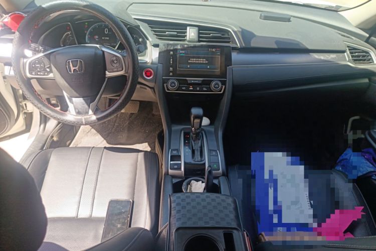 Used Honda Civic 2016 220TURBO CVT Prestige Edition Audio And AC Panel