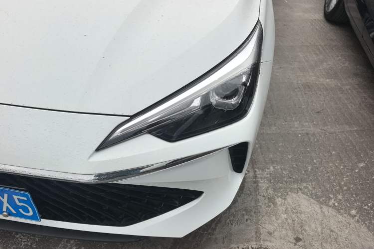 Used Roewe i5 2023 1.5L CVT Luxury Edition
