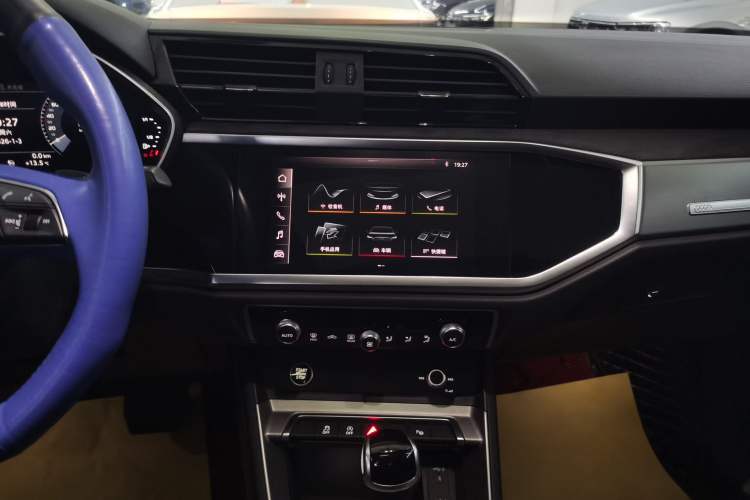 Used Audi Q3 2021 35 TFSI Fashion Dynamic Model