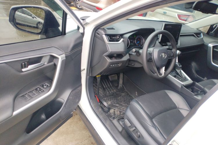 Used Toyota Wildlander 2022 Dual-Engine 2.5L E-CVT Two-Wheel Drive Prestige Edition
