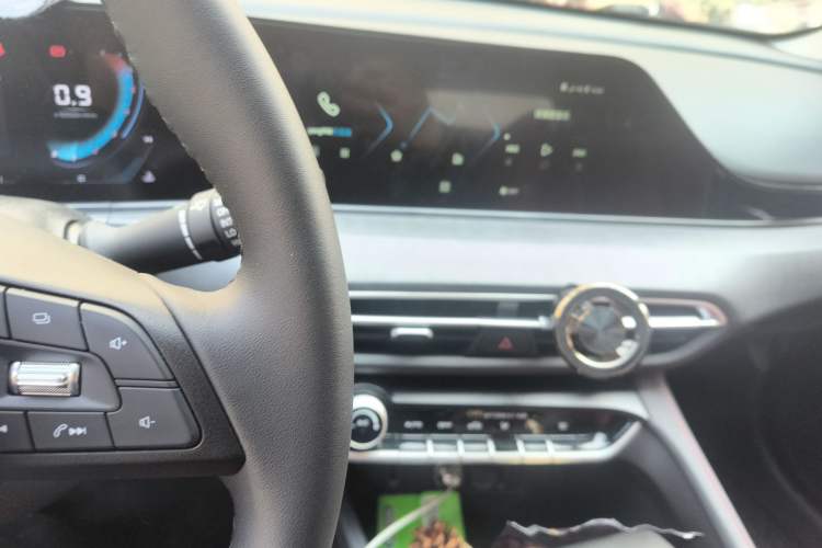 Used Changan Eado 2021 PLUS Blue Whale NE 1.4T GDI DCT Prestige Model
