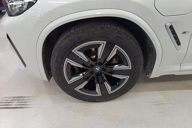 Used BMW iX3 2023 Leading Model