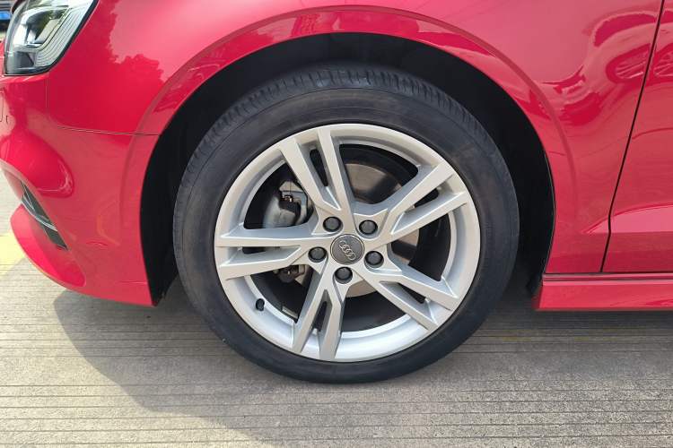 Used Audi A3 2019 Limousine 35 TFSI Fashion Edition China VI Emission Standard
