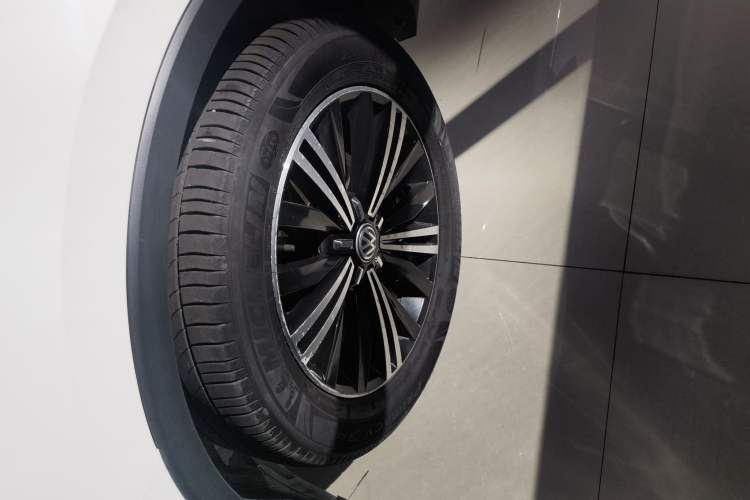 Used Volkswagen Tiguan L 2019 330TSI Automatic Two-Wheel Drive Panoramic Comfort Edition China V Standard