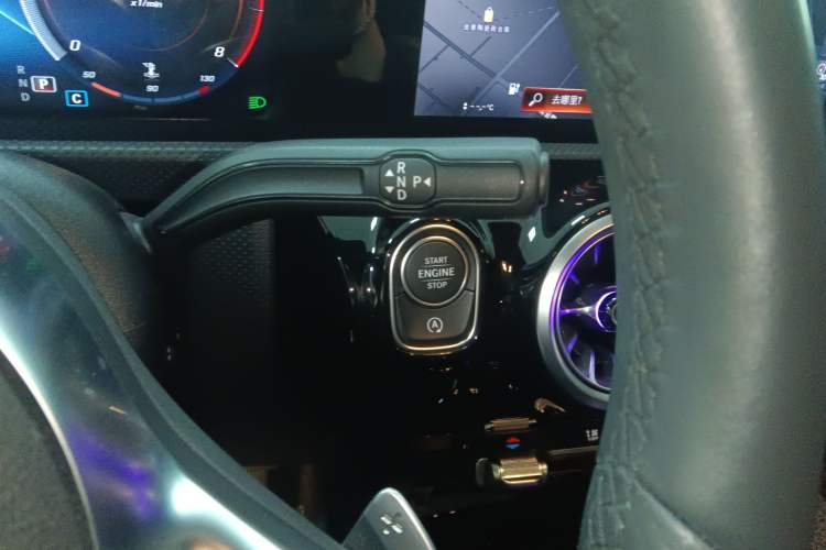 Used Mercedes-Benz A-Class 2022 Restyled A 200 L Sport Sedan Fashion Version Gear Lever