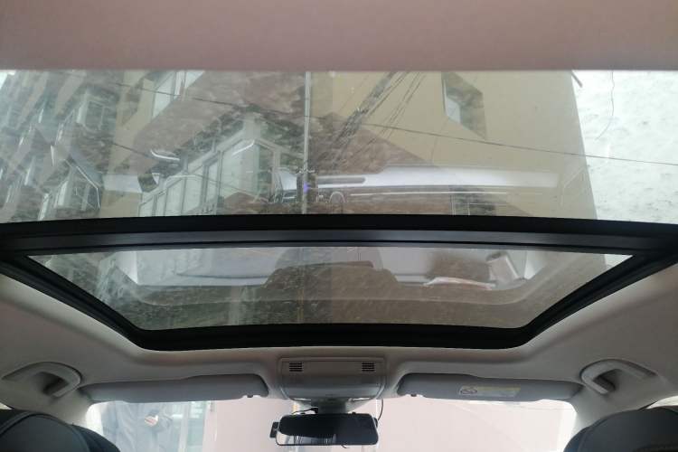 Used Volkswagen Magotan 2023 2 Million Units Commemorative Edition 330TSI DSG Luxury Version Headliner