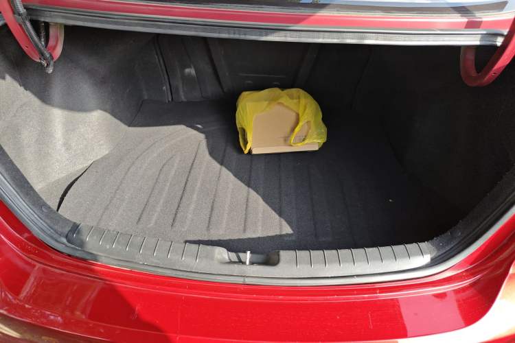 Used Hyundai Elantra (6th Generation / Lingdong) 2016 1.6L Automatic ZhiXuan – Elite Version