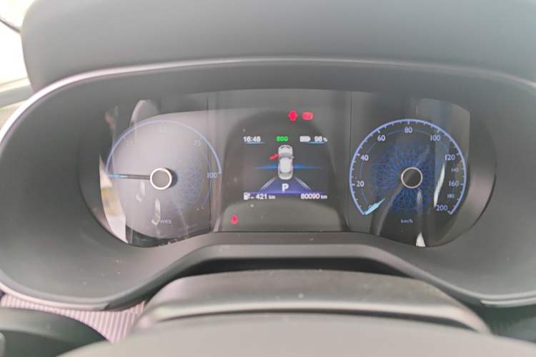 Used Hongqi E-QM5 2023 Revised Version Basic Travel Edition Instrument Cluster