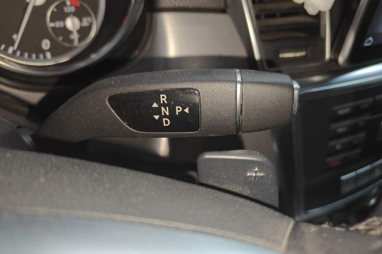 Used Mercedes-Benz M-Class 2014 ML 320 4MATIC