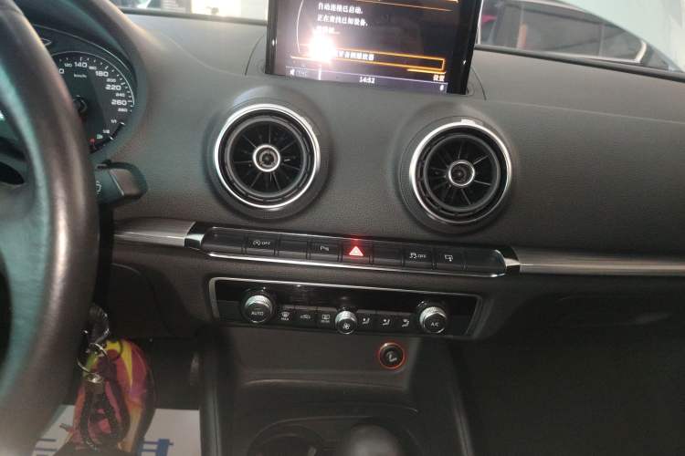 Used Audi A3 2015 Limousine 40 TFSI Automatic Comfort Model