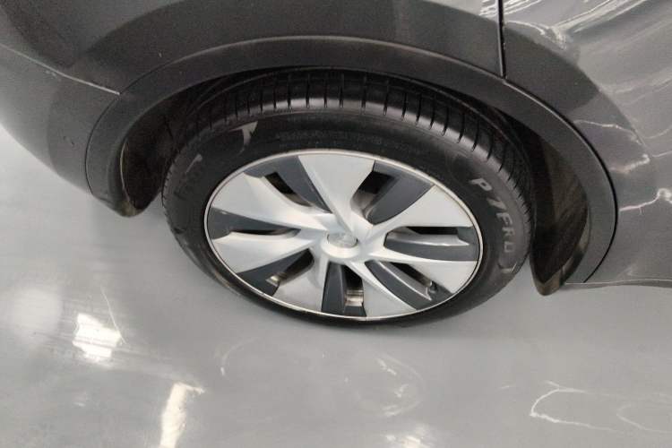 Used Tesla Model Y 2022 Rear-Wheel-Drive Version