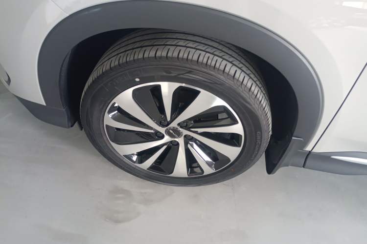 Used BYD Song PLUS New Energy 2024 Honor Edition EV 520km Premium Model