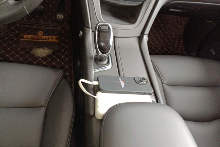 Used Cadillac XT5 2018 25T Tech Model
