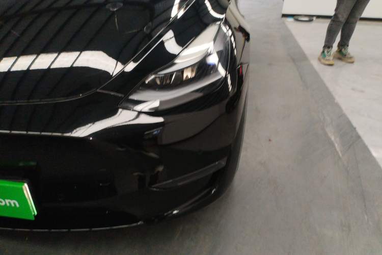 Used Tesla Model Y 2021 Long-Range All-Wheel-Drive Version 3D7