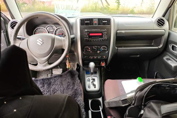 Used Suzuki Jimny 2015 1.3 AT JLX
