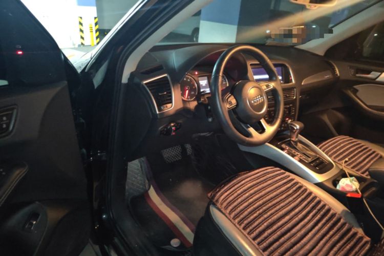 Used Audi Q5 2017 Plus 40 TFSI Technology Model
