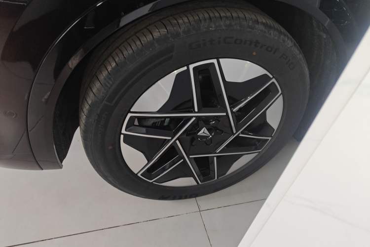 Used Deepal S09 2025 Rear-Drive Ultra+
