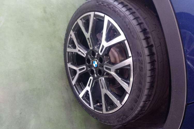 Used BMW X1 2020 xDrive25Li Luxury Edition Exterior 5