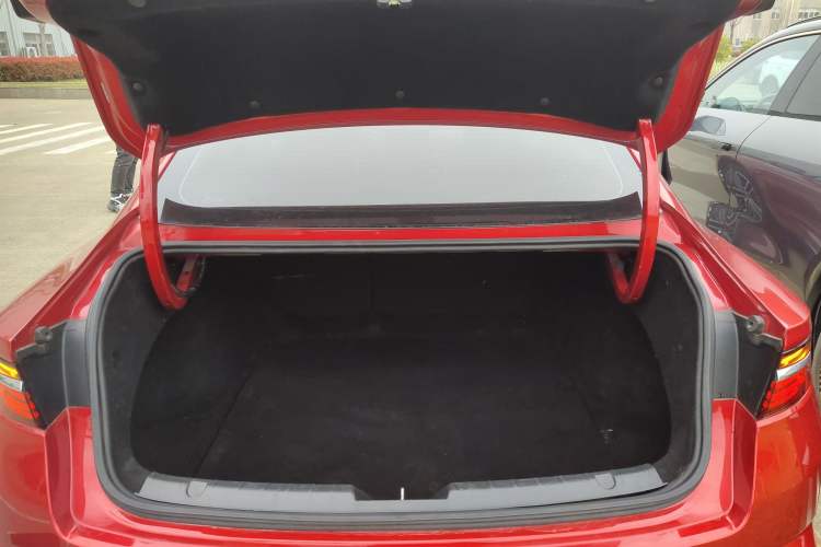 Used Geely Auto Preface 2021 2.0TD Luxury Version
