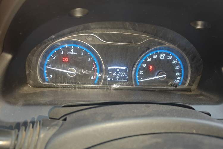 Used Baojun 630 2014 1.5L manual standard version Odometer Close Up