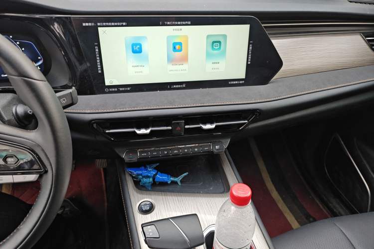 Used Changan X7 PLUS 2024 1.5T Automatic Luxury 7-Seater